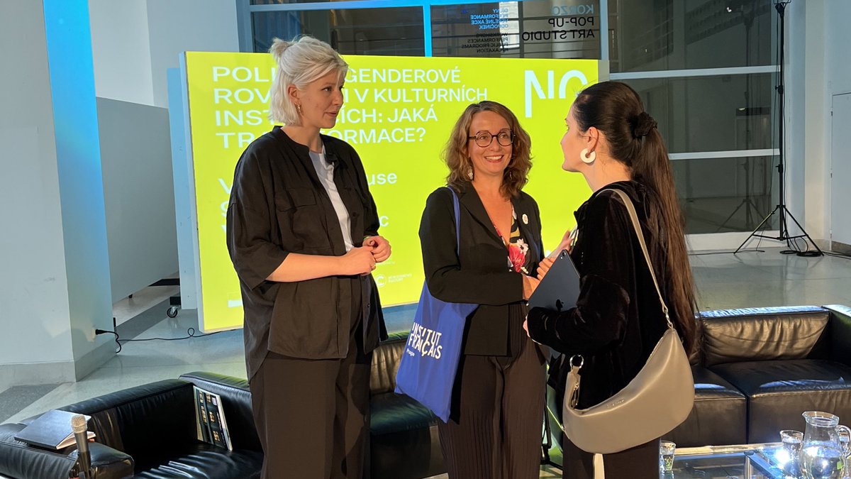 IFPrague's tweet photo. 💬 Čeští, francouzští a němečtí hosté se v @narodnigalerie zúčastnili fascinujícího dialogu na téma genderové rovnosti v politice kulturních institucí. Zvláštní poděkování patří @CaroleModi za její přítomnost. Projekt je součástí francouzsko-německého cyklu #FEM22 @GI_Tschechien https://t.co/huTl3UYWoH