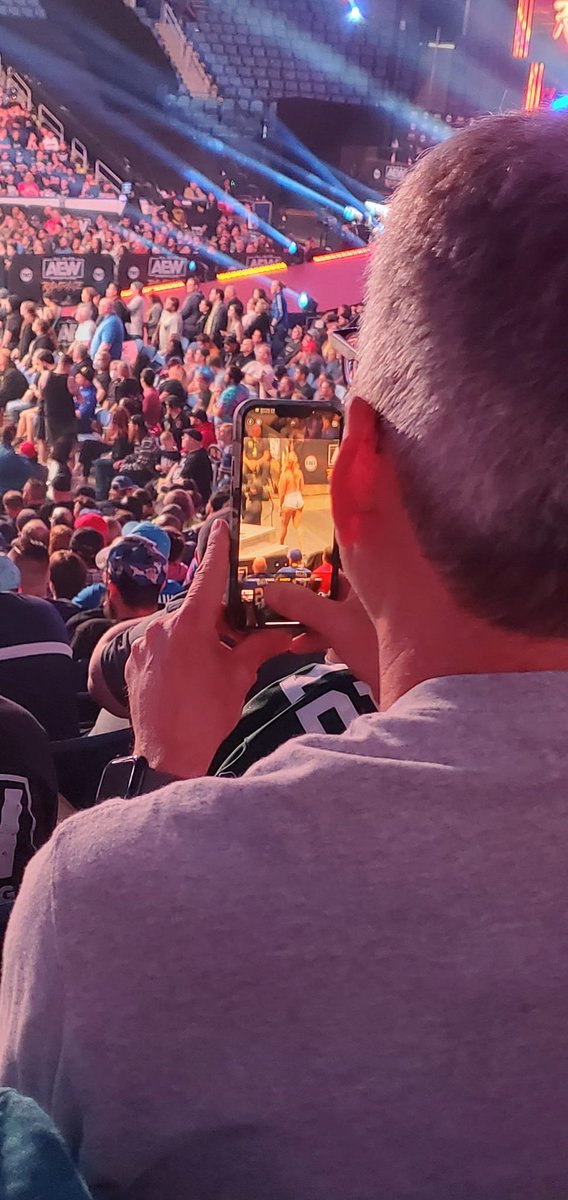 Sebas_Bucks's tweet photo. The thirst was at AEW Buffalo last night
                      caught in 4k https://t.co/qBpr5S5Rez