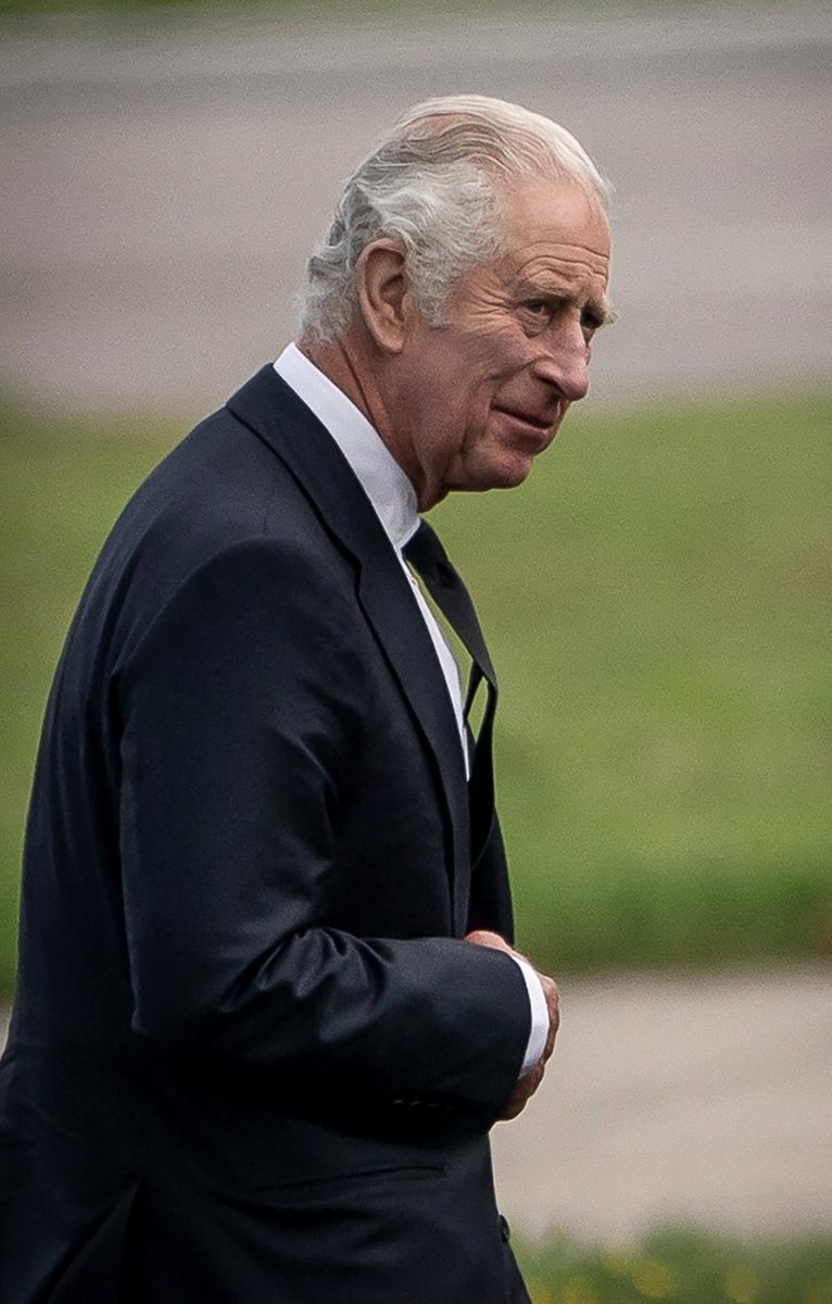 Cometh the hour, cometh the man…
What an immensely powerful speech by our King at a pivotal point in the lives of so many people worldwide… #KingCharles #QueenElizabeth #RoyalFamily  <a href="/KensingtonRoyal/">The Prince and Princess of Wales</a>