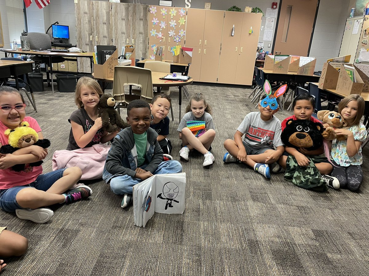 “Show and Tell” is a favorite on Friday! <a href="/HumbleISD_PFE/">Pine Forest Elem</a>