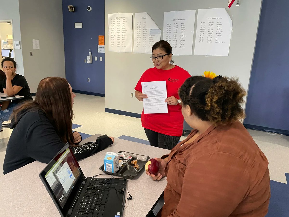 HPCHighSchool's tweet photo. Communities in Schools helping advise our youth. A communityโs work is never done. Thank you Mrs. Liliam @hettenm @HPC_SGA #communitiesinschool #shapingourfuture https://t.co/tfeCSO5XWk