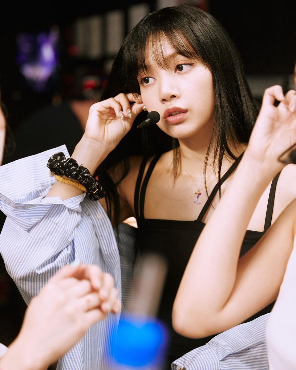 SabilaFitria9's tweet photo. Cantik banget gila 😭😭❤❤

ONE YEAR OF LALISA
#LALISA1stAnniversary #LISA # MONEY https://t.co/WmqIGePXu3