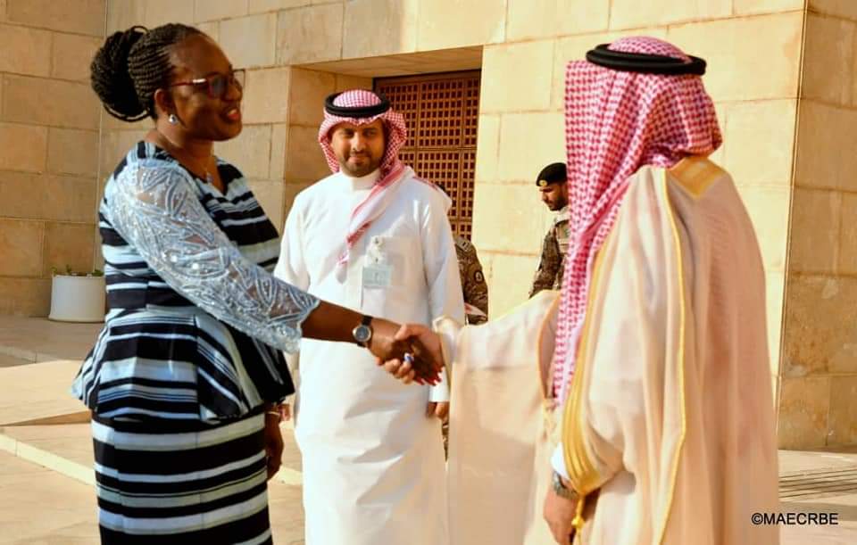 BurkinaMae's tweet photo. Riches échanges à #Riyadh entre SE Madame #OliviaRouamba & son homologue saoudien, Altesse #Faycal Ben Farhan Ben Abdallah Al-Saoud. Ils ont, entre autres, salué la qualité de la coopération entre les deux pays & ont convenu d'œuvrer au renforcement de celle-ci. @KSAmofaFRA https://t.co/1SlovkOdE4