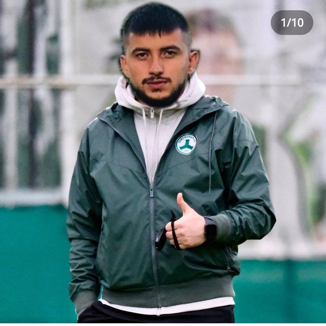 Tahmazcaa's tweet photo. Şimdi değilde ne zaman 10 yıllık FM kariyeri Giresunun Hocası ben olmalıyım #giresunspor https://t.co/MJKXGX6xH4