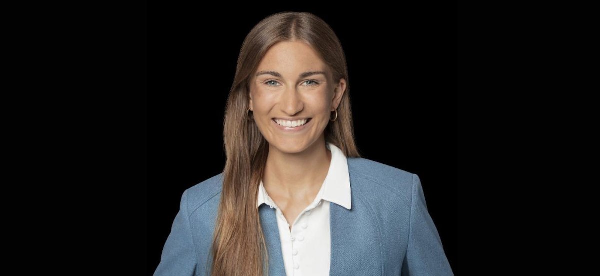tvanouvelles's tweet photo. FILM PORNO | Le chef du PQ réitère sa confiance envers sa candidate Andréanne Fiola, dont le contenu numérique explicite s’est retrouvé sur Pornhub https://t.co/5MsWXJNZBy #quebec2022 https://t.co/6Ut0S4iNIn