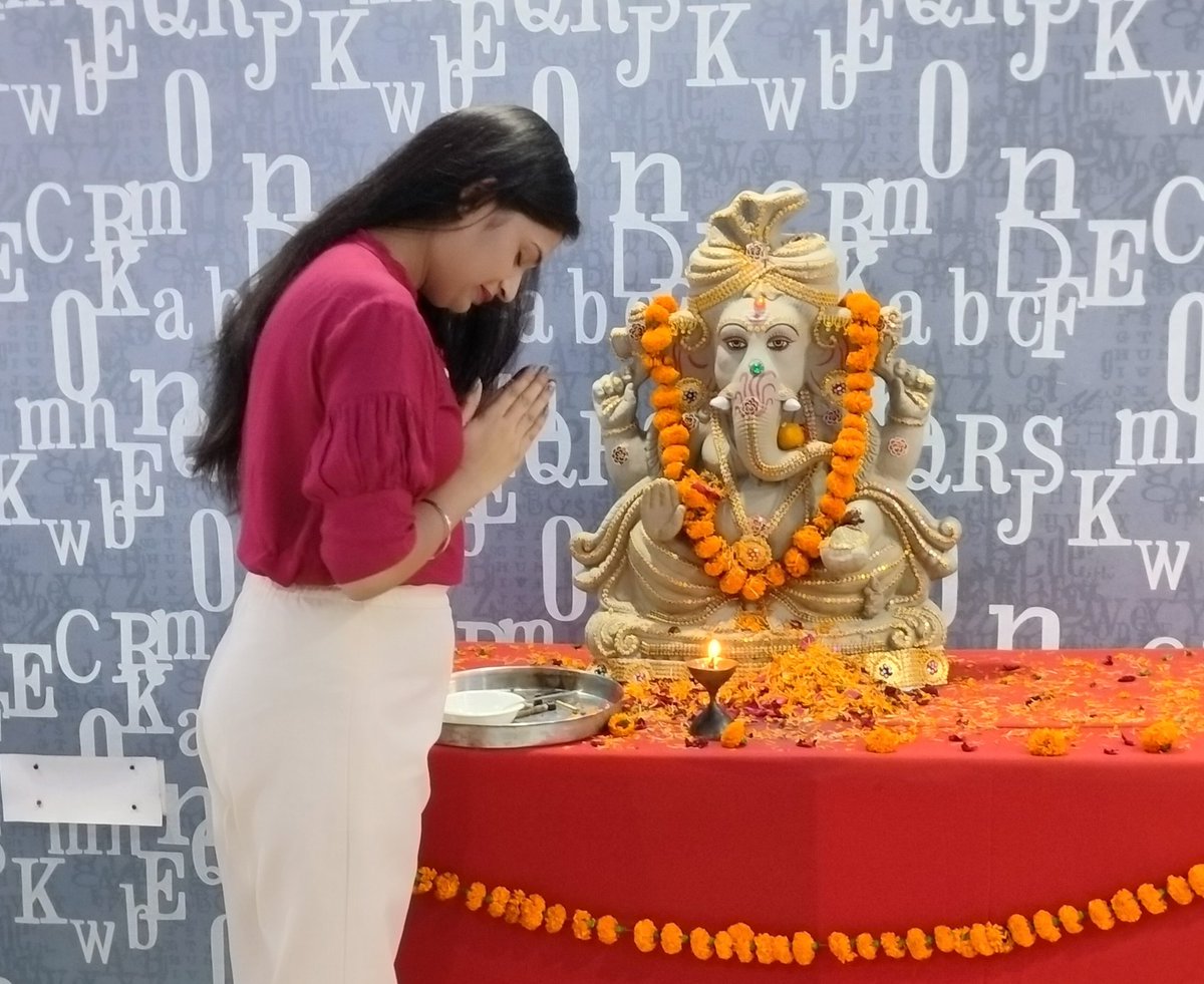 अगले बरस तुम जल्दी आना 😭😭😭

#GaneshVisarjan #GaneshChaturthi2022 #GanpatiBappaMorya