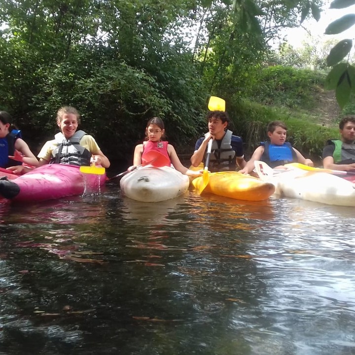 Lyceejeanmonnet's tweet photo. Le mercredi 7 Septembre les élèves qui ont participé à la sortie Initiation Kayak sur l’Echez ont pris l'initiative de nettoyer des berges de l’Echez du lycée jusqu’à Intermarché !
https://t.co/TIPmHjlvJi https://t.co/zAyPWEP9Cp
