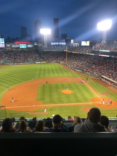 e3apts's tweet photo. Take advantage of your backyard! Head to the Red Sox game at Fenway tonight at 7:05PM! Take a quick 15-minute T ride to Kenmore station and cheer on our home team! #Redsox #fenway #allston #boston #e3apartments #e3apts https://t.co/ENRdx843xT