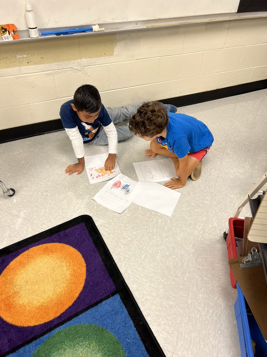MrsAdamsWMES's tweet photo. End of the unit writing celebration! These kids have been working on their narrative stories for 4 weeks and were excited to share with other first graders! #onepack #ourpackisontrack #firstgrade #writing https://t.co/RUeQHX0rOc