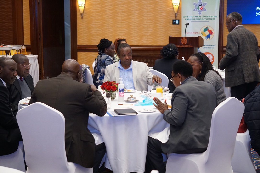 NLC_Kenya's tweet photo. Other institutions were represented by Mercy Mwania @OAG_Kenya and Joseph Okong'o @ODPP_KE
@HakiKNCHR @IPOA_KE @EACCKenya @PSCKenya @NPSC_KE @NGECKenya @klrcKE @KenyasOmbudsman @srckenya @NCIC_Kenya @CRAKenya @IEBCKenya @TSC_KE
#CCIO #Constitutionalcommissions #CCIOat10 https://t.co/xew2LetAqX