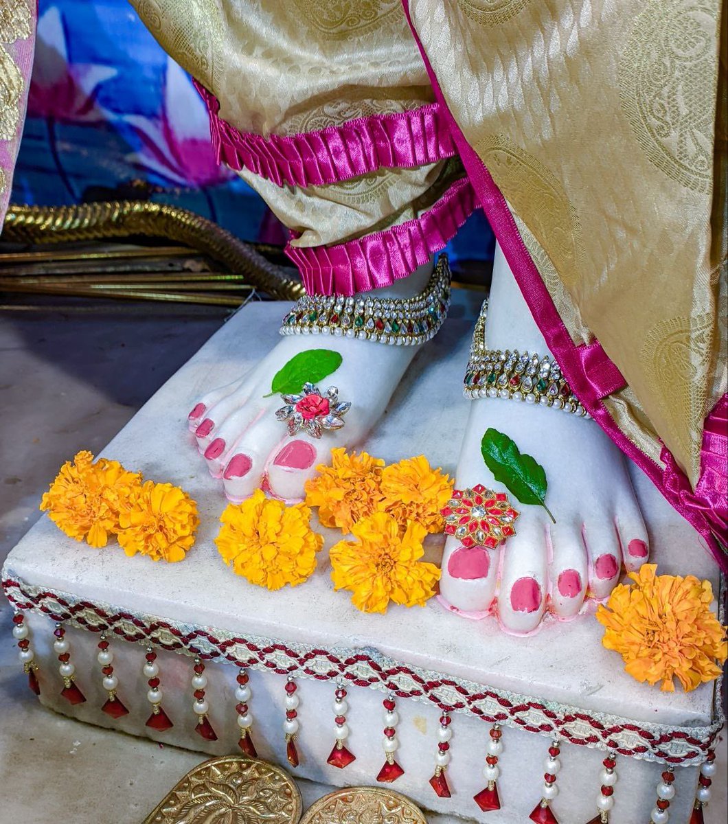 IskconAligarh's tweet photo. #Arjun #Krishna #deities(called as #Arjun #Varshney #Krishna) #Darshan,
#Iskcon #Aligarh #Gita #Gyan #Mandir, #Harduaganj. 09.09.2022
Photography courtesy of Mayapur Chandra (KRD) Prabhuji.
#APNA #SAHAYOGI #PREMI #PARIVAR.
#अपना #सहयोगी #प्रेमी #परिवार | https://t.co/c7JrpF2LMW