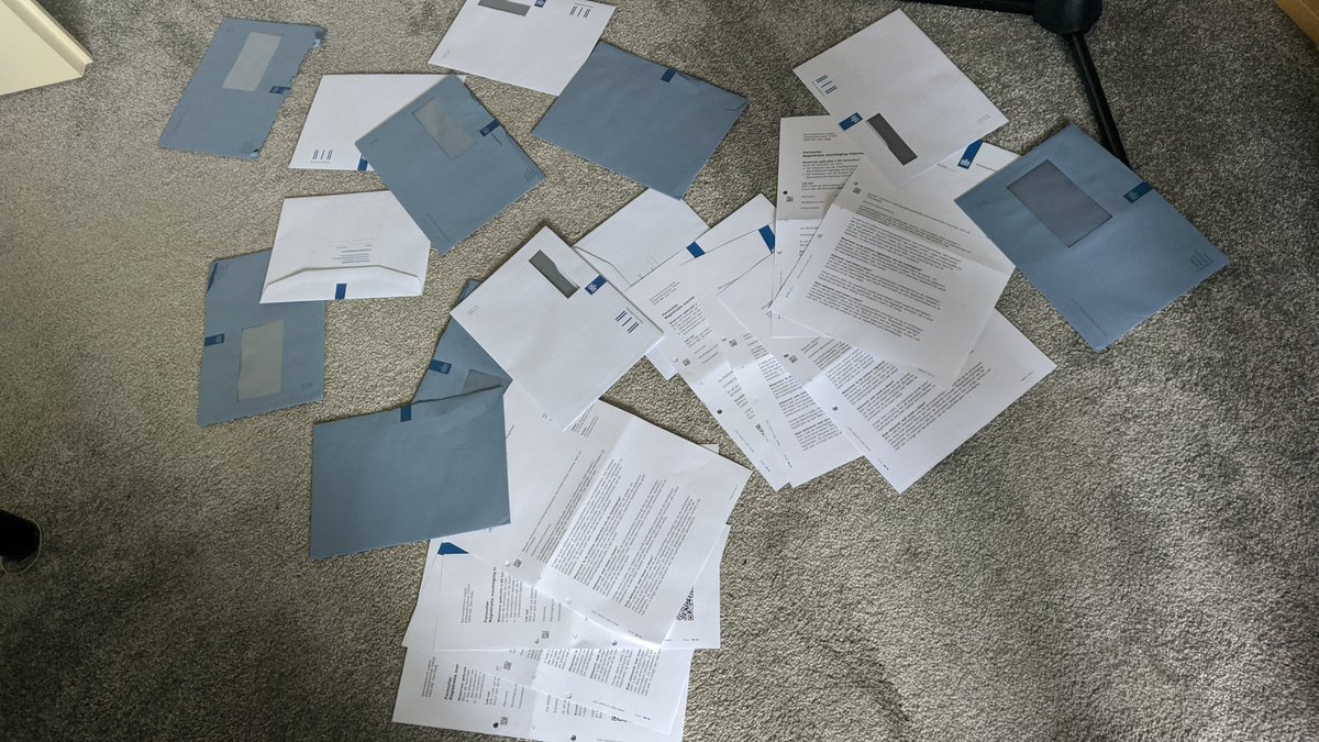 PF (@pieter2frank) on Twitter photo Dagje post van <a href="/Belastingdienst/">Belastingdienst</a>. Als die eens gaan digitaliseren kunnen we de helft van het regenwoud laten staan. #onnodigepost #papierverspilling Dagje post van <a href="/Belastingdienst/">Belastingdienst</a>. Als die eens gaan digitaliseren kunnen we de helft van het regenwoud laten staan. #onnodigepost #papierverspilling