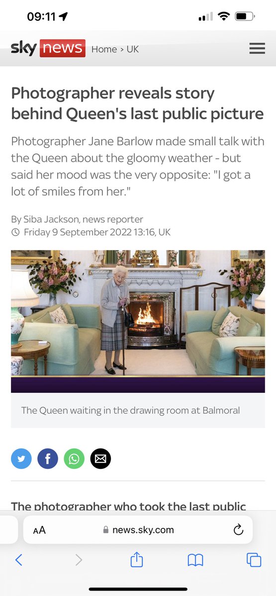 MaryFirme's tweet photo. @usweekly Why is Jane Barlow not credited in your coverage for her remarkable last photos of Queen Elizabeth? She was the only pool photographer present. https://t.co/FBCqwhYtW5