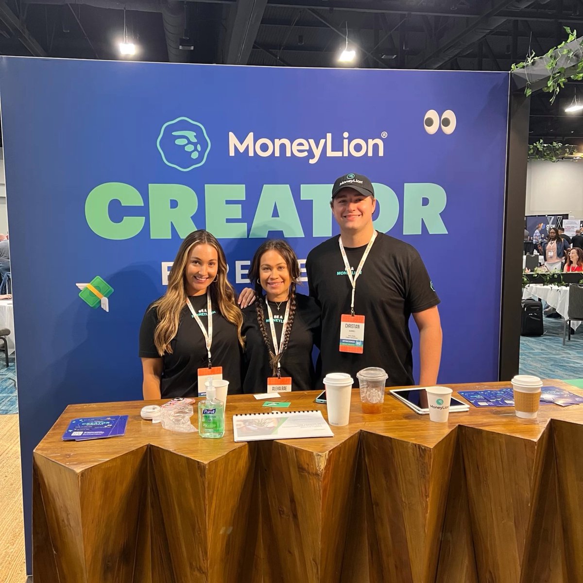 MoneyLion's tweet image. Starting the day right 🎉
#FinCon22 #FinCon @FinCon