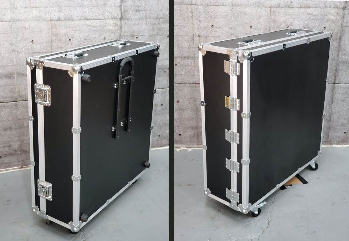 holo2go's tweet image. FOR SALE 
Flight Case Specs:

Features: 
Hinged lid non removable
2 Butterfly locks
Pull out handle
4 carry handles
4 wheels (2 with brakes)
Interior lined with ¾” foam
Weight: 70 lbs
External dimensions: 41”x16”x45”
Internal dimensions: 37.5” x 37.5” x 11”
DM for Inquiries