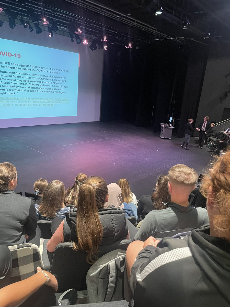 ZakEPhysicalEd's tweet photo. WOW! Fascinating workshops and lectures throughout the week. Highlight today has to be Mr Motivator himself @paulsammonPE giving his knowledge and ideas on keeping students motivated and more importantly engaged! I’ll let them off with the name badge😅 #UOBBMCONF @englishspecial https://t.co/Jt0fYjF6Fl