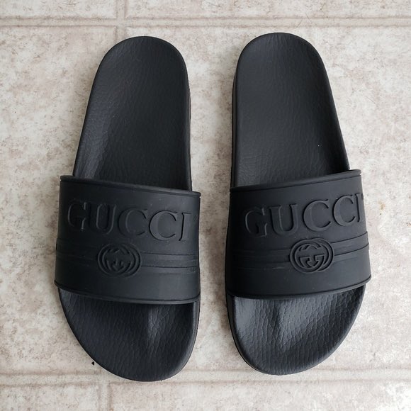 xokarriina's tweet photo. Selling GUCCI slides - men size 11

BRAND NEW** Never been worn Mens Size 11 !
Comes with box, dustbag and photocopy receipt!! 
If anything we can do $175-200 !! 
#gucci #new #Trending #TrendingNow #QueenElizabeth #2k23 https://t.co/wsObP7eujY