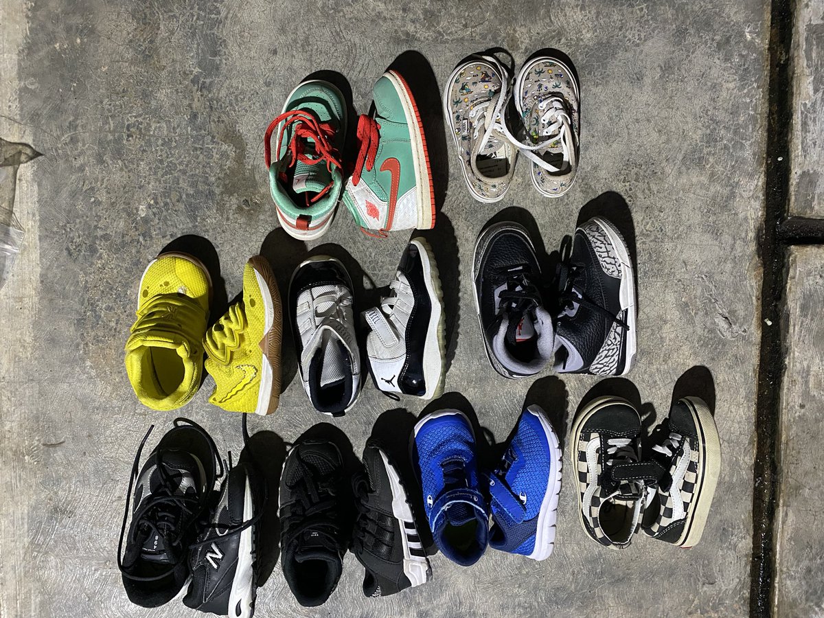 Ada yg punya anak cowo usia 1-2 tahun? ada 9 sepatu dari aj 1 aj 3 pg spongebob, newbalance, vans, adidas eqt mau saya bagi bagi aja

Pantengin ya 3 hari ke depan 🤝
