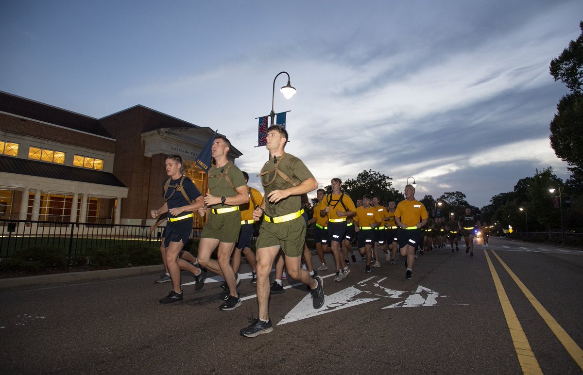 OleMiss's tweet image. This morning, the University of Mississippi ROTC program honored the victims of the 9/11 terrorist attacks on the United States with a commemorative run through campus and the city of Oxford.