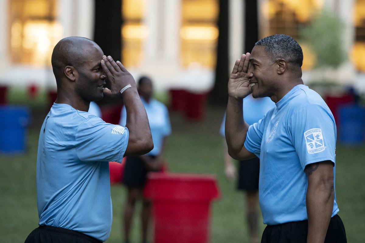 OleMiss's tweet image. This morning, the University of Mississippi ROTC program honored the victims of the 9/11 terrorist attacks on the United States with a commemorative run through campus and the city of Oxford.