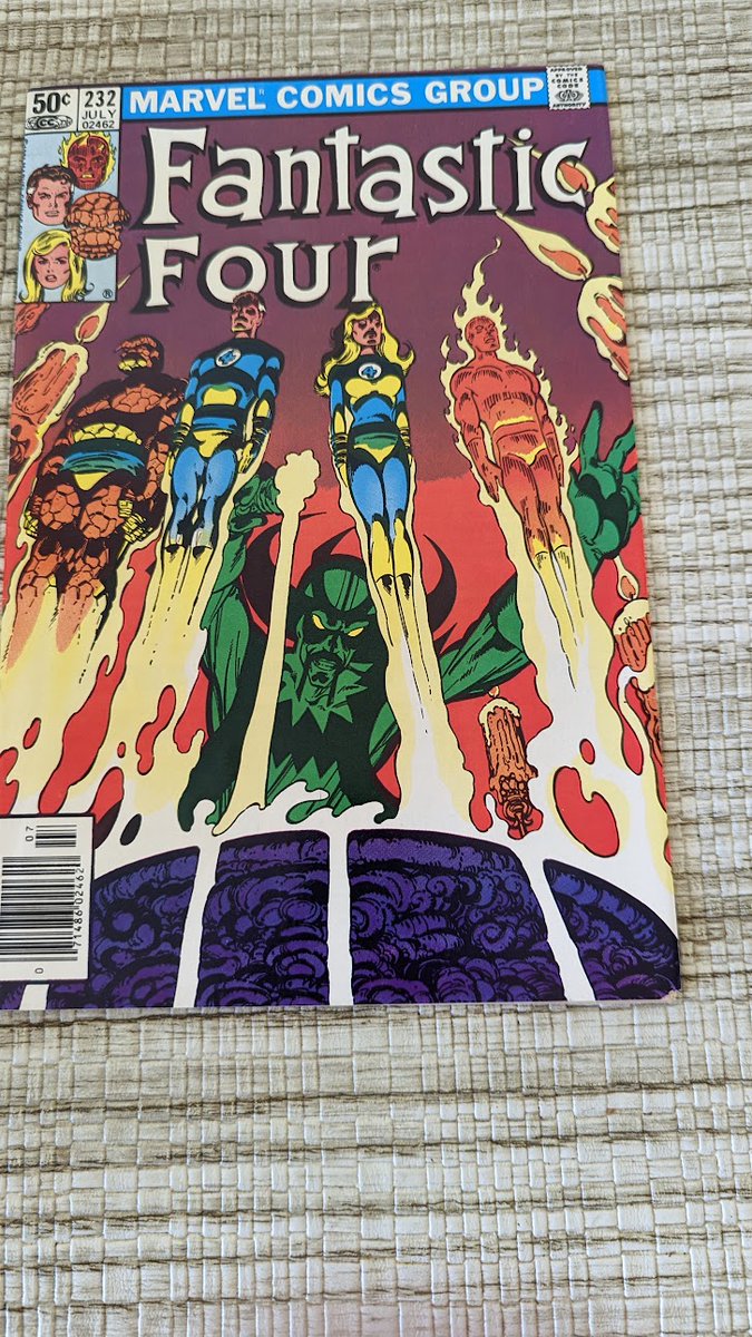 JIMMY'S  REVIEW:  #FANTASTICFour Issue 232. #JohnBryne,creator.   #Diablo creates element foes to attack the FF. Water, Air, Rock and Fire face off against each member of the team. Sue vs the Rock  Reed figures out that each team member should go against their opposite. https://t.co/nv0oZ4S6lT