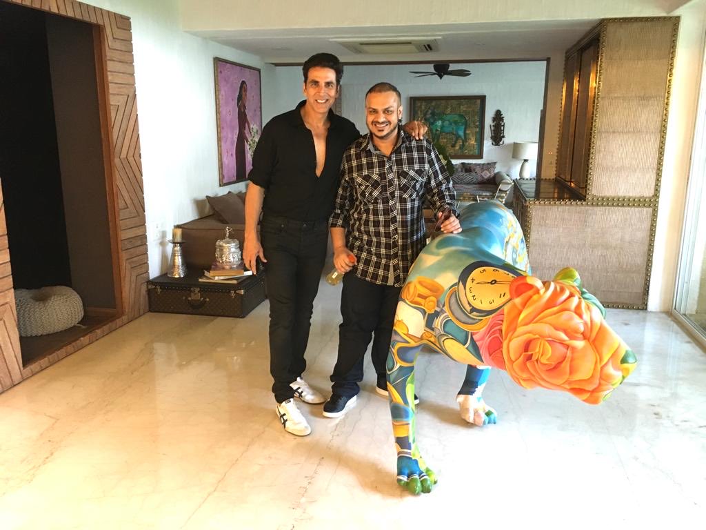 GulshanGroverGG's tweet photo. Akki my Brother ⁦@akshaykumar⁩ Happy Birthday from Sanjay and me.Thanx for your Blessings &amp;affection for Sanjay. Love you Akki Veer. Wishes for all #Akkians ⁦@Akkistaan⁩ ⁦@akkikumaritaly⁩ ⁦@MumbaiAkkians⁩ ⁦@CHENNAIAKKIANS⁩ ⁦@Akkians_Africa⁩ https://t.co/mOMOwbSJXb
