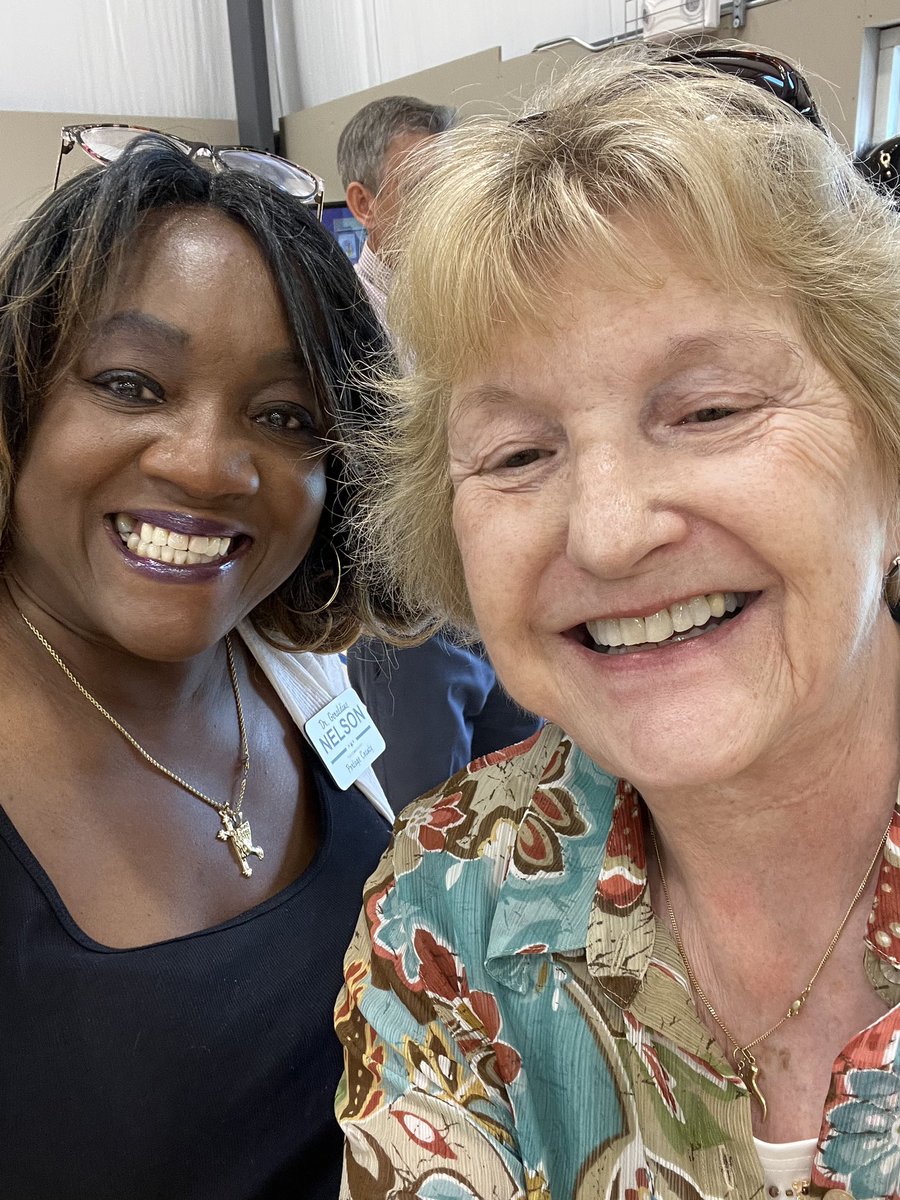 DrNelsonPortage's tweet photo. Recognizing donor’s support of Phase 1 of the Gym at the King Kennedy Center.
John Kennedy, King Kennedy board chair. Commissioner Vicki Kline At Open house of King Kennedy gym phase Excited to catch up with Upward Bound alum from Ravenna! https://t.co/8TMx8ftjVf