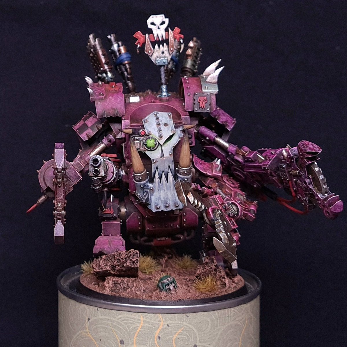 BoggartMan's tweet photo. It was long, but really interesting project! One more step to 1000 points army.
50 grades of magenta Dread, I hope you like it 😉
#WarhammerCommunity #warhammer40k #warhammerpainting #warhammerofficial #orks40k #gamesworkshop #hobby #art #warmongers #warwardens #deffdread https://t.co/RwUPkp0qW1