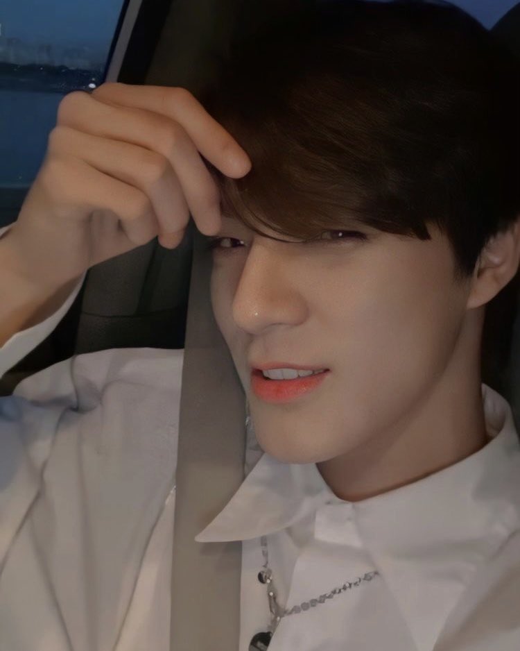 i have so much of 𝘆𝗼𝘂 in my heart —— Jeno ·͜·♡

#NSD #NCTzenSelcaDay #JENO <a href="/NCTsmtown/">NCT</a> <a href="/NCTsmtown_DREAM/">NCT DREAM</a>