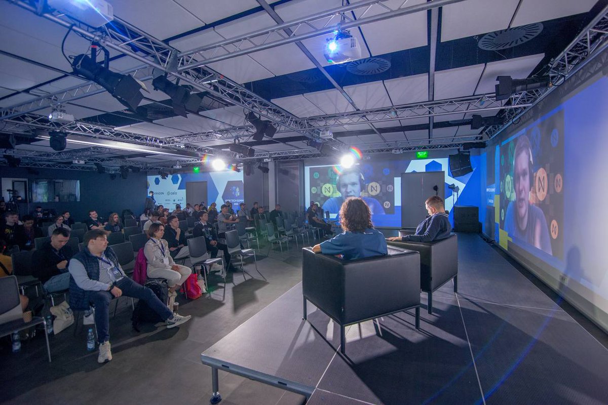 i16oy's tweet photo. Despite the circumstances in Ukraine, the capital is welcoming @KyivTechSummit - event where young & enthusiastic people gather and hack for #Ukraine.
I appreciate the organisers and sponsors for supporting Ukraine crypto community.
#Kyivtechsummit https://t.co/ICS3cJB5mT