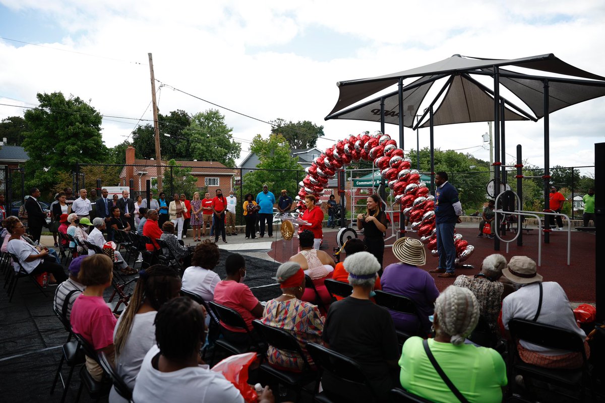 DCDPR's tweet photo. The #AARP @AARPDC @FitLotUSA outside Lamond Rec Center is now officially open for fitness! Classes take place Mondays/Wednesdays at 10am targeting seniors. We have celebrated and cut the ribbon, now time to 🏋️♂️ at three new open-air fitness park for all. #AgeFriendlyDC https://t.co/OzMsc6EEkk