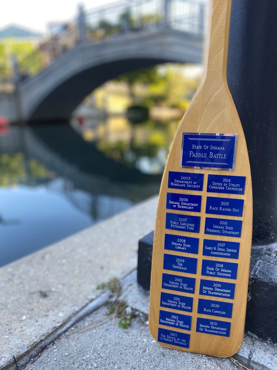 Here I am. Waiting for you. Meet me on White River Canal today at 12:15, and I may even pose for your selfie! 📸