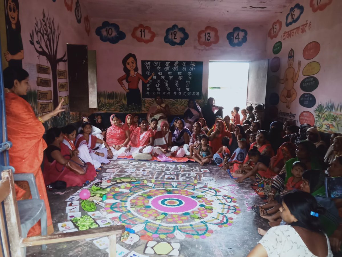 prakashpataniya's tweet photo. #Rangoli sessions were supported by #PRI_Leaders to educate the community members about #good_nutrition and #balanced_diet within gram panchayats of #Bihar.
#PoshanMaah2022 @c3_india @PoshanAbhiyaan @PRD_BIHAR @BRPOSHAN https://t.co/KZ59tAQVcx