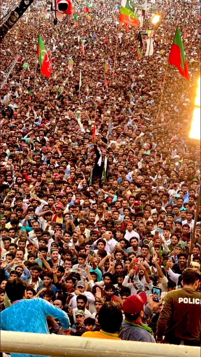 قوم اس وقت باشعور ہوچکی عمران خان کی برسوں کی محنت رنگ لائی انہوں نے سمجھا تھا کہ عمران خان کو ہٹائیں گے اور قوم ان چوروں کو قبول کرلے گی یہ ان کی بھول تھی اب ایسی کوئی غلطی نہ کیجئے گا اب قوم گھروں میں نہیں بیٹھے گی
#MinusOneNaManzoor