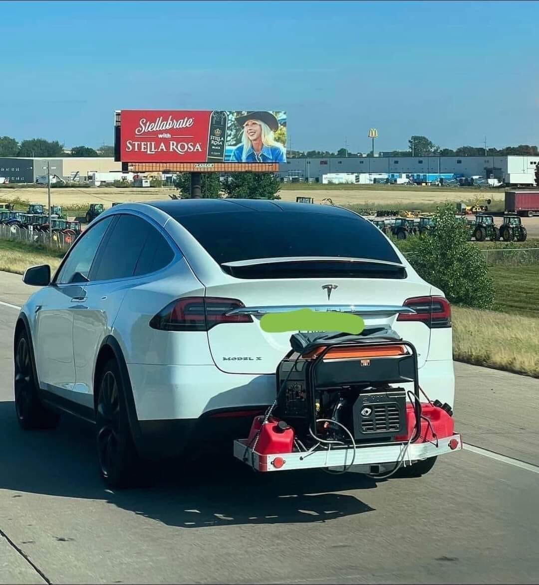 Shabanovic88's tweet photo. @Tesla @elonmusk Modifications to your car is taking place in Egypt - please consider it to your upcoming versions to overcome come battery dead issues https://t.co/mgiUQayWWw