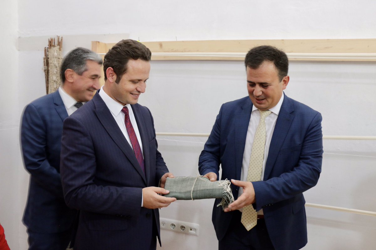 Bakanlığımız İnşaat ve Emlak Genel Müdürümüz Sn.Umut GÜR, Muğla programı kapsamında Olgunlaşma Enstitüsü’nü ziyaret etti.
İl Müdürümüz <a href="/emrecay55/">Emre ÇAY</a> eşliğinde gerçekleşen ziyarette atölyeler gezilerek, usta öğretici ve kursiyerlerin el emeği göz nuru ürünlerini incelediler.
<a href="/tcmeb/">Millî Eğitim Bakanlığı</a>