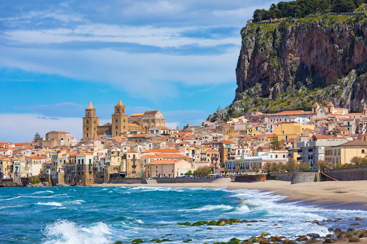 vsola's tweet photo. @Jbams01 Most northern families migrated from Palermo. It's a beautiful city(see pic). My family came from southern Sicily in Ragusa. I've been to both places and they are incredible. https://t.co/tiBooCw3cY