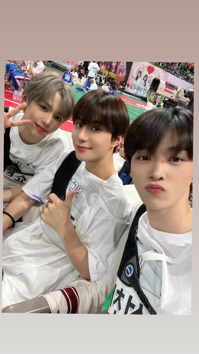 puppyjvv's tweet photo. 220909 쇼타로 인스타스토리 #정우 https://t.co/MZHLg1o3q5