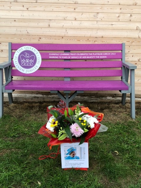 SpringfieldDLT's tweet image. At Djanogly we would like to express our deepest sympathies to the Royal Family following the passing of Her Royal Highness Queen Elizabeth II. 

We will observe the national mourning period and pay tribute to the Queen’s long standing service and reign. #wearedjanogly