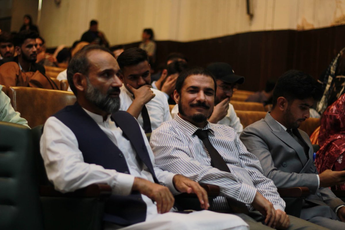 SYNCHPakistan's tweet photo. Dr. Tahir Hameed Tanoli is a Scholar, Philosopher, Author, and Director Iqbal Academy Pakistan (Lahore), Director Research at FMRi and a PHD degree holder in Iqbaliyat attended #NLS22 and honoured us with his presence ✨️ https://t.co/BxlXQ3LwRd