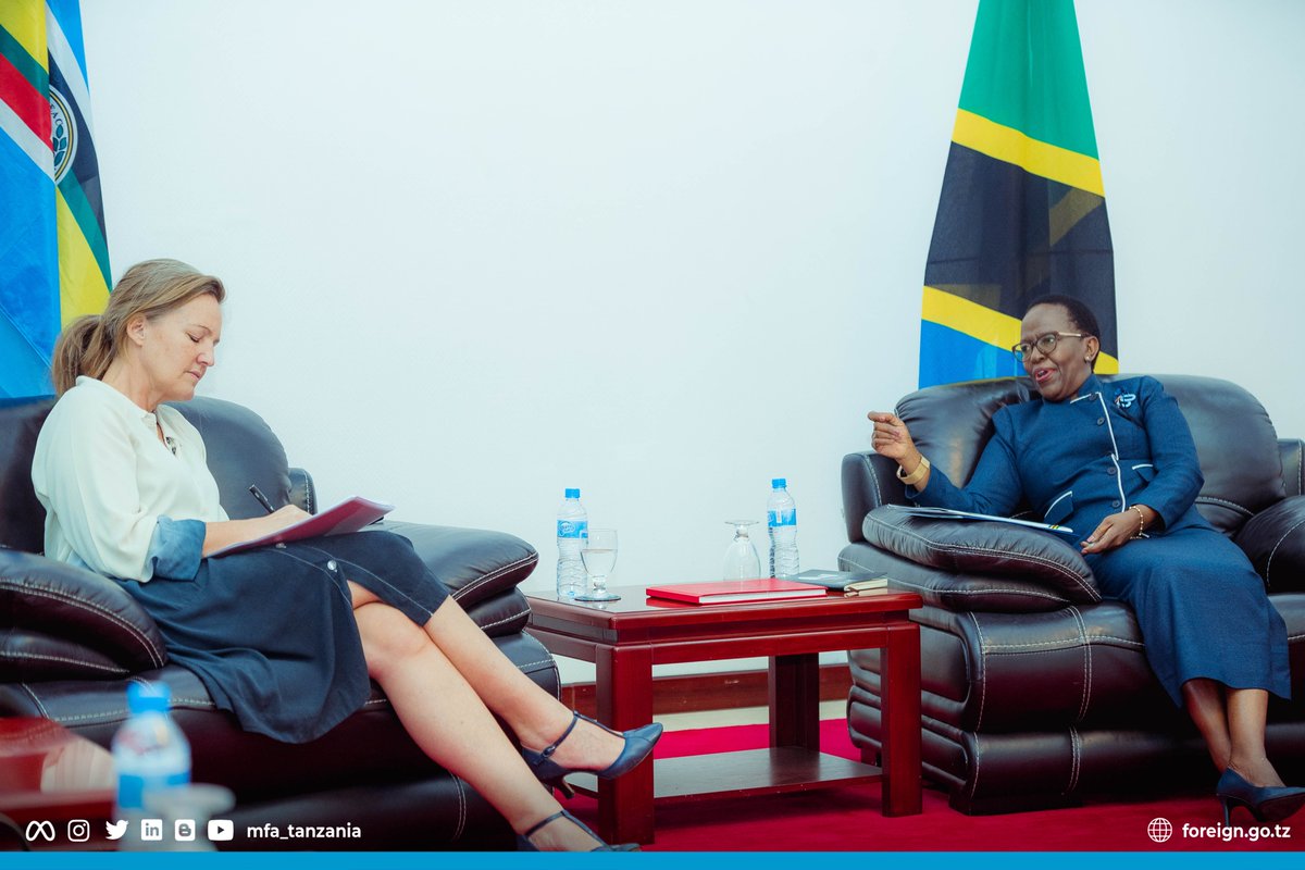 mfa_tanzania's tweet photo. Foreign Affairs & East African Cooperation Minister, @Amb_Mulamula met with the Danish Ambassador to URT, @DKAmbTanzania at the Ministry’s sub Office in Dar. Among others, they agreed to strengthen cooperation in blue economy & agriculture sectors. #mfaDK https://t.co/H1FRsvPlSQ