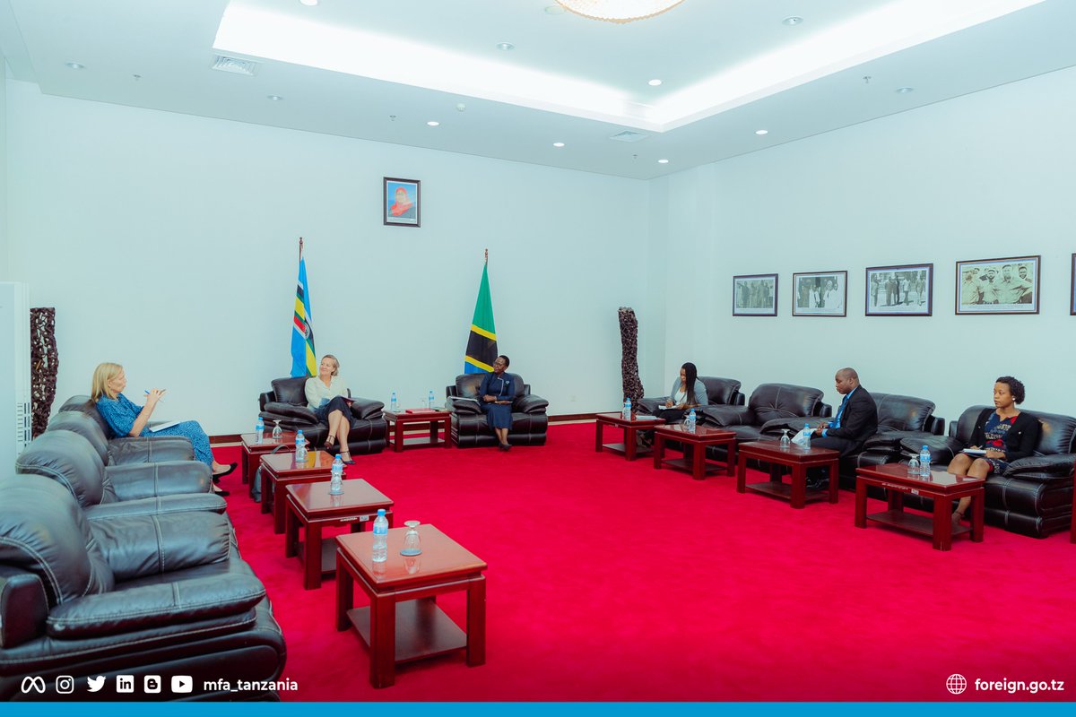 mfa_tanzania's tweet photo. Foreign Affairs & East African Cooperation Minister, @Amb_Mulamula met with the Danish Ambassador to URT, @DKAmbTanzania at the Ministry’s sub Office in Dar. Among others, they agreed to strengthen cooperation in blue economy & agriculture sectors. #mfaDK https://t.co/H1FRsvPlSQ