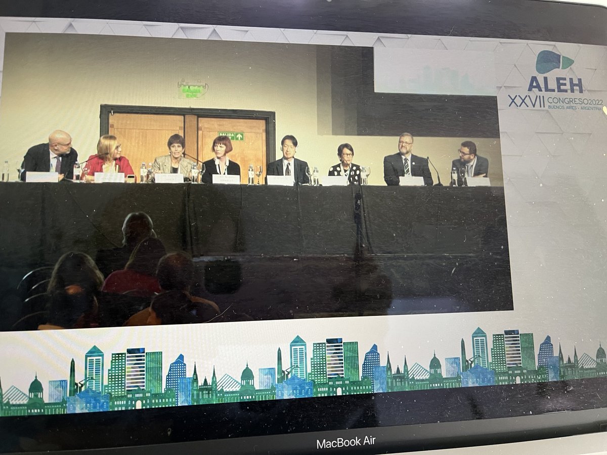 Celebro a tres sociedades científicas hablando de igual de genero en Hepatología y Trasplante en el congreso #aleh2022 . ⁦<a href="/alehlatam/">ALEH</a>⁩ ⁦⁦<a href="/EASLnews/">EASLnews</a>⁩
