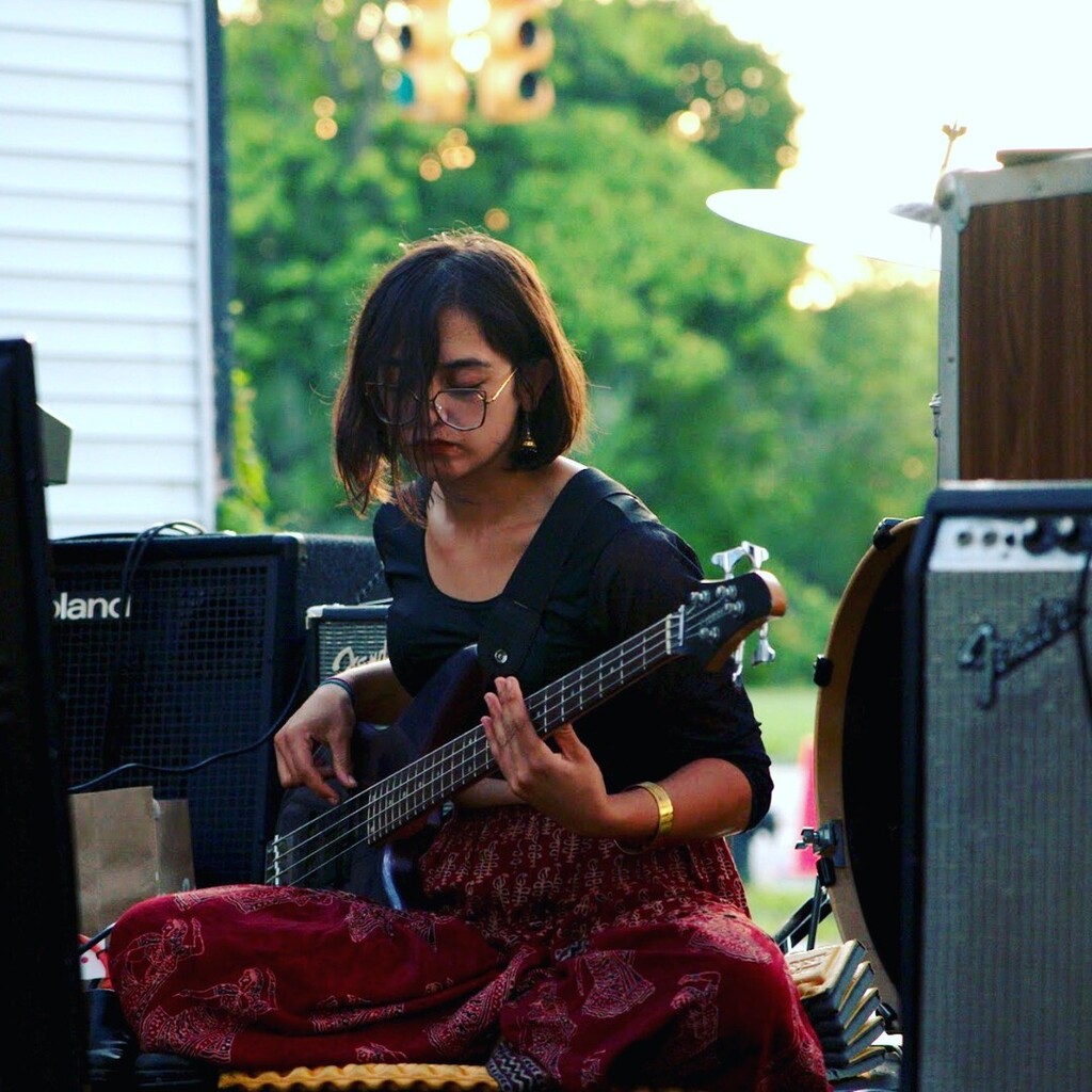 GhanaThinkTank's tweet photo. Noor Ahmad of @the.astro.mystics on BASS! LOVE! LOVE! LOVE!

Photo credit: @austin_thomas_richey

The Healing Festival:
Oakland Avenue Artists @oaacdetroit

#AmericanRiad Support from:
KIP:D Kresge Innovative Projects: Detroit @thekresgefoundation
Knight… https://t.co/QJ65Zmkkuh https://t.co/P45f85KDCm