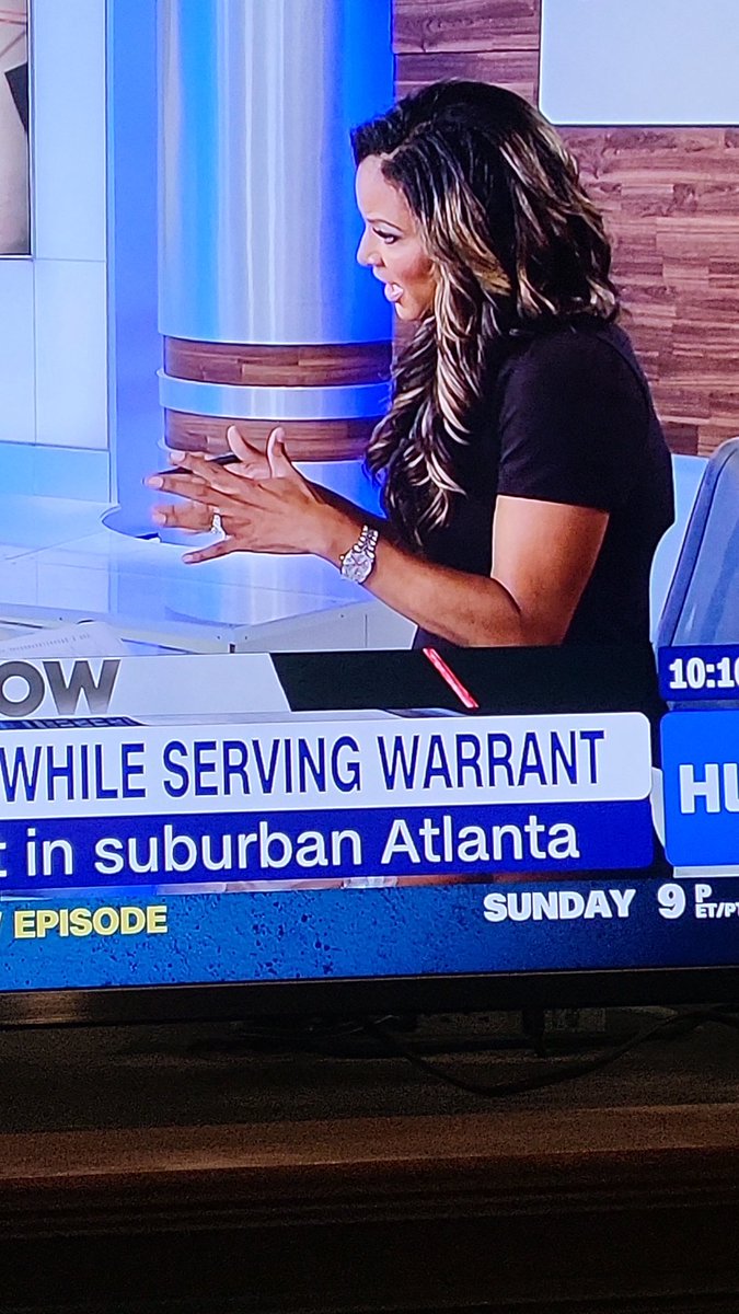 <a href="/ShyannMalone/">Shyann Malone</a> Great to see u on a Friday. Very touching for u, as well as <a href="/RobinMeade/">Robin Meade</a>, to wear black today in mourning of Queen Elizabeth. I quote <a href="/wolfblitzer/">Wolf Blitzer</a>, "May she rest in peace, and may her memory be a blessing." #RIPQueenElizabeth