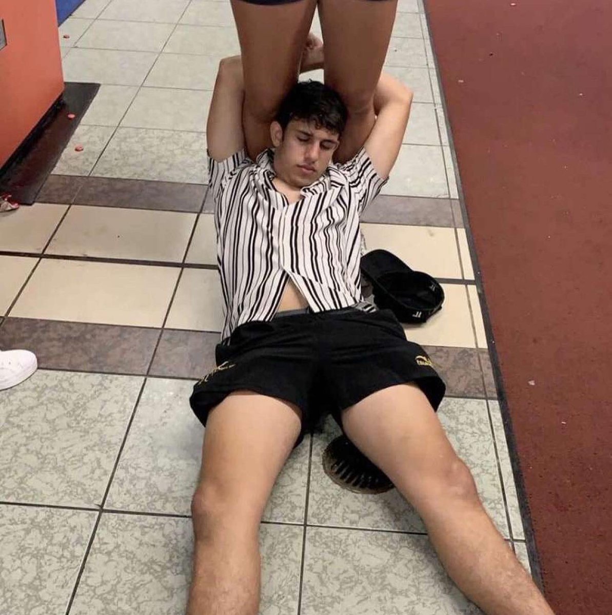 *MEET THE COMMITTEE* 2022/23

Our second social secretary is Jayu Patidar 

Our first of two committee members coming from Hong Kong, Jayu’s love for vinos and high social presence got him much attention last year, earning him a valuable place on the committee.