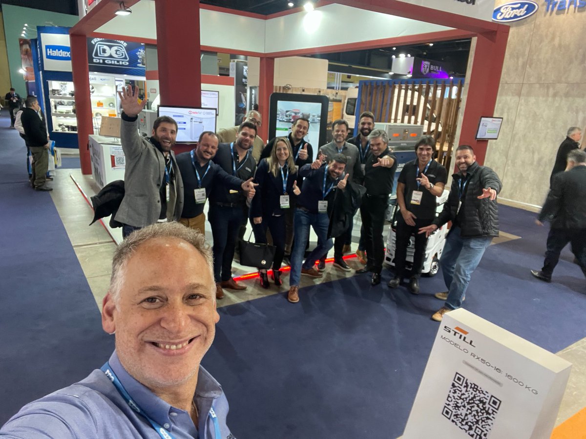 oil_srl's tweet photo. 🚛 Esto fue ExpoTransportes 2022 !🥇Agradecemos al Team Gilbarco por acompañarnos en el evento 🚛Expotransporte 2022. #OneTeam

#transporteylogística #transporteylogistica #expotransporte2022 #expologistik #expologistica #transporte #dataoil #gilbarcoveederroot #gilbarco https://t.co/G8Kt7lKJQ8