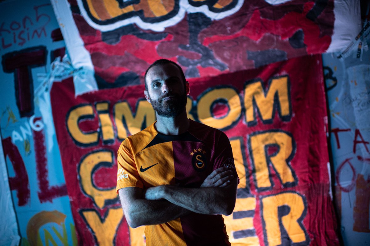 Hello 🇹🇷! So happy to be here! Very proud to play for the most successful club in the country 🙏. Let’s goooo <a href="/GalatasaraySK/">Galatasaray SK</a> 🦁❤️💛