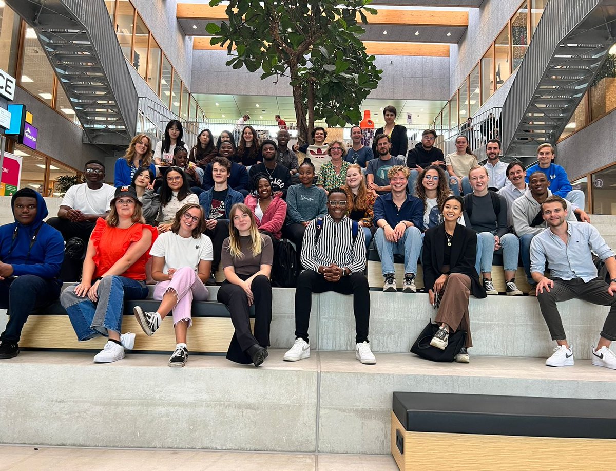 Monnatsoko_ZA's tweet image. A day in a student life #WeareFontys #UpCycleChallenge #CoCreateMyCity #Netherlands #SouthAfrica @NesoSouthAfrica @go2uj @WitsUniversity @Fontys @NLinSouthAfrica @SA_Embassy_NL