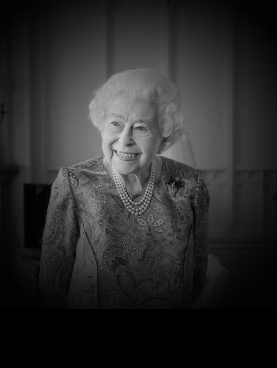 There are moments in life when time stands still. Queen Elizabeth II passed away peacefully.We bow before her extraordinary life of achievement. She was orientation and constant for the United Kingdom and the Commonwealth in an age in which little otherwise lasted. Rest In Peace.